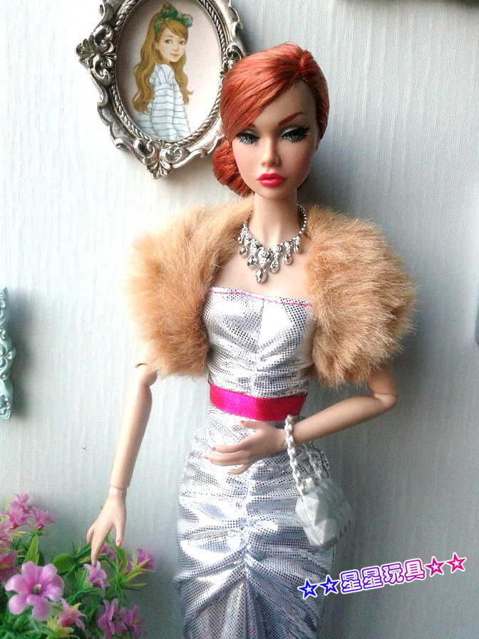 Đồ chơi mới chính hãng cho bé gái búp bê quần áo 6 điểm bé ST siêu mẫu FR búp bê áo lông mùa đông búp bê anna