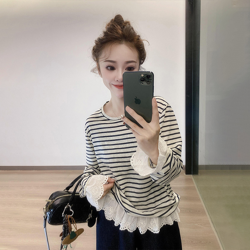Lace Cut-Out Trim Patchwork Striped Long-Sleeve T-Shirt Base Layer for Women 2026 Spring New Style Layering Inner Top Lace Cut-Out Trim Patchwork Striped Long-Sleeve T-Shirt Base Layer for Women 2026 Spring New Style Layering Inner Top