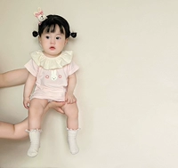 Лидер розового лотоса листь