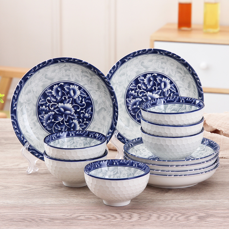 Japanese blue and white creative ceramic tableware dishes chopsticks set home microwave oven rice bowl plate 12-piece gift