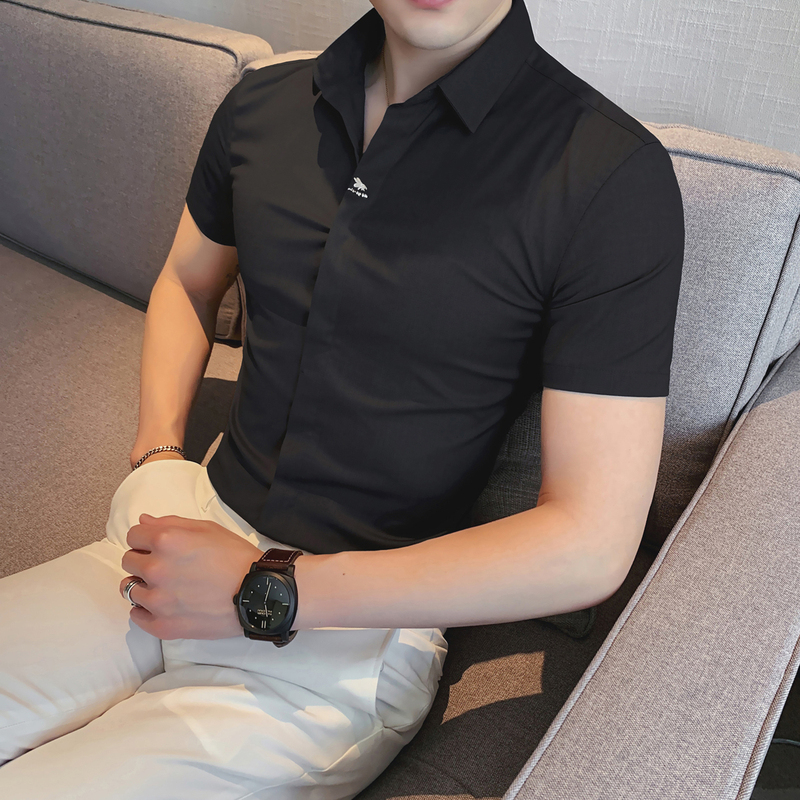 High-End Men's Short-Sleeve Shirt with Hidden Placket, Wrinkle-Resistant, Seamless, Slim Fit, Trendy Black Shirt with Embroidery