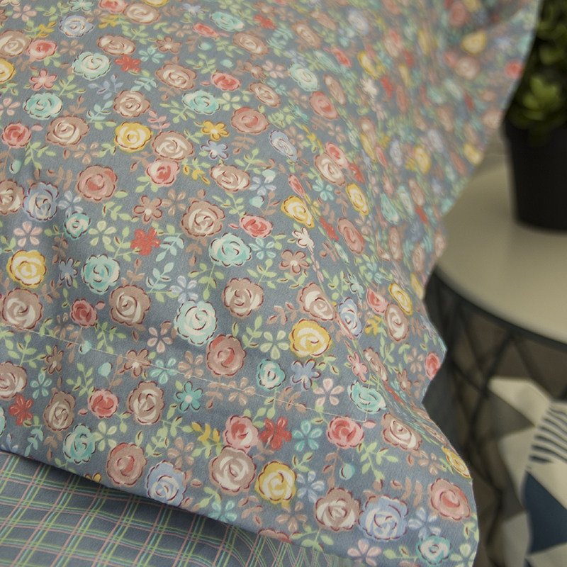 (Home Pose) Han edition Little Broken Flowers Dormitory Three Sets Bed Uni Art School Students Pure Cotton Bed BJ