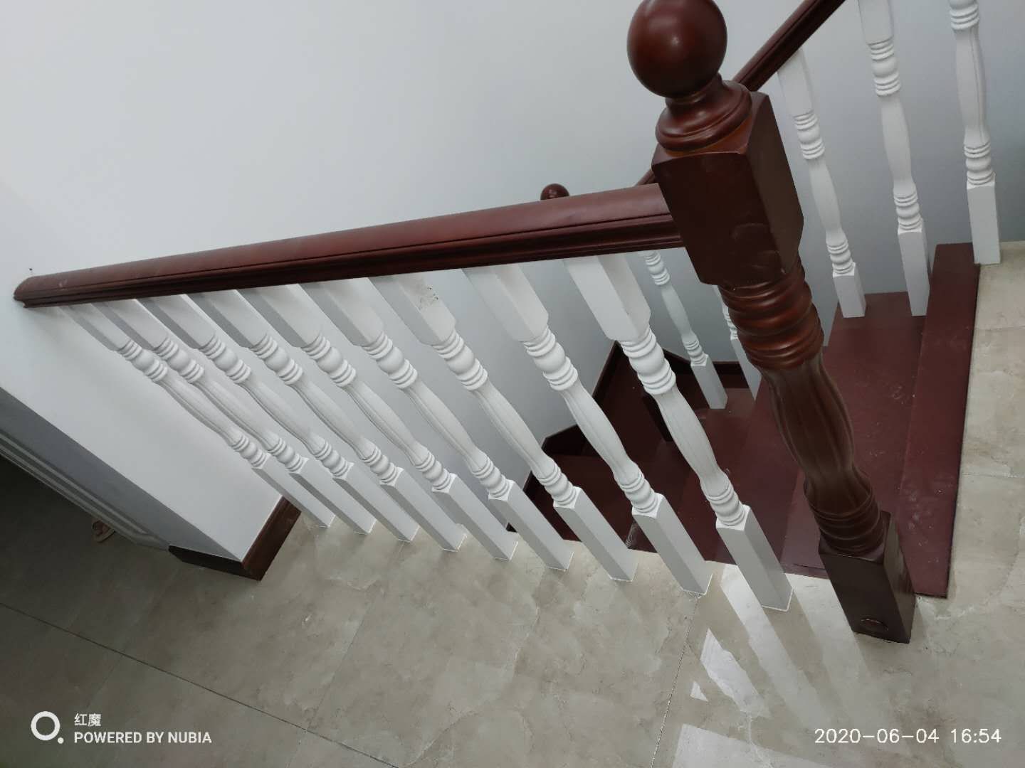 Stair handrail solid wood paint rubber wood beech guardrail attic railing window sill guardrail indoor balcony guard
