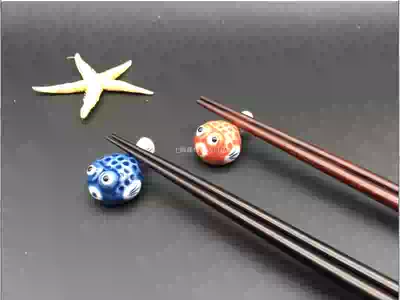 Creative personality chopstick holder Cartoon puffer chopstick holder Chopstick pad Japanese chopstick holder Japanese ceramic chopstick holder