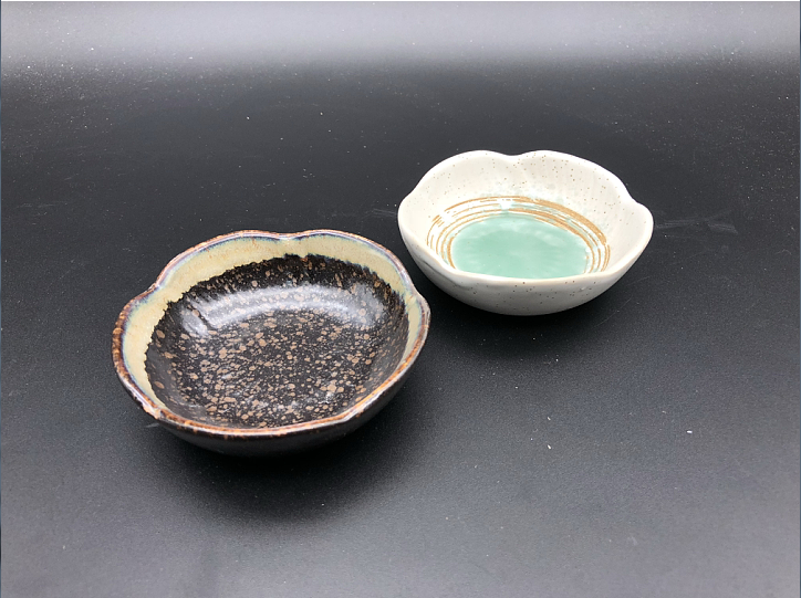 Slightly flawed Japanese creative ceramic tableware snack plate seasoning plate soy sauce plate ceramic plate Japanese cuisine tableware plate