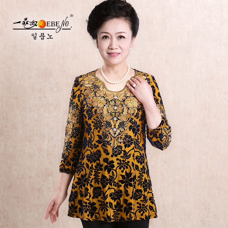 A pint long sleeve T-shirt Spring and autumn in old age enlarged code women's fashion foreign gold velvet embroidery bronzed and drilled blouses