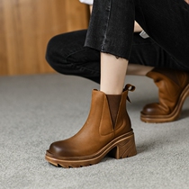 Luxury womens shoes are generous and self-confident