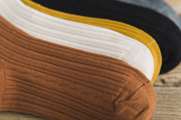 Màu sắc phù hợp với vớ vớ vớ nữ ống vớ mùa thu và mùa đông vớ cotton đại học thời trang nữ vớ vớ cao