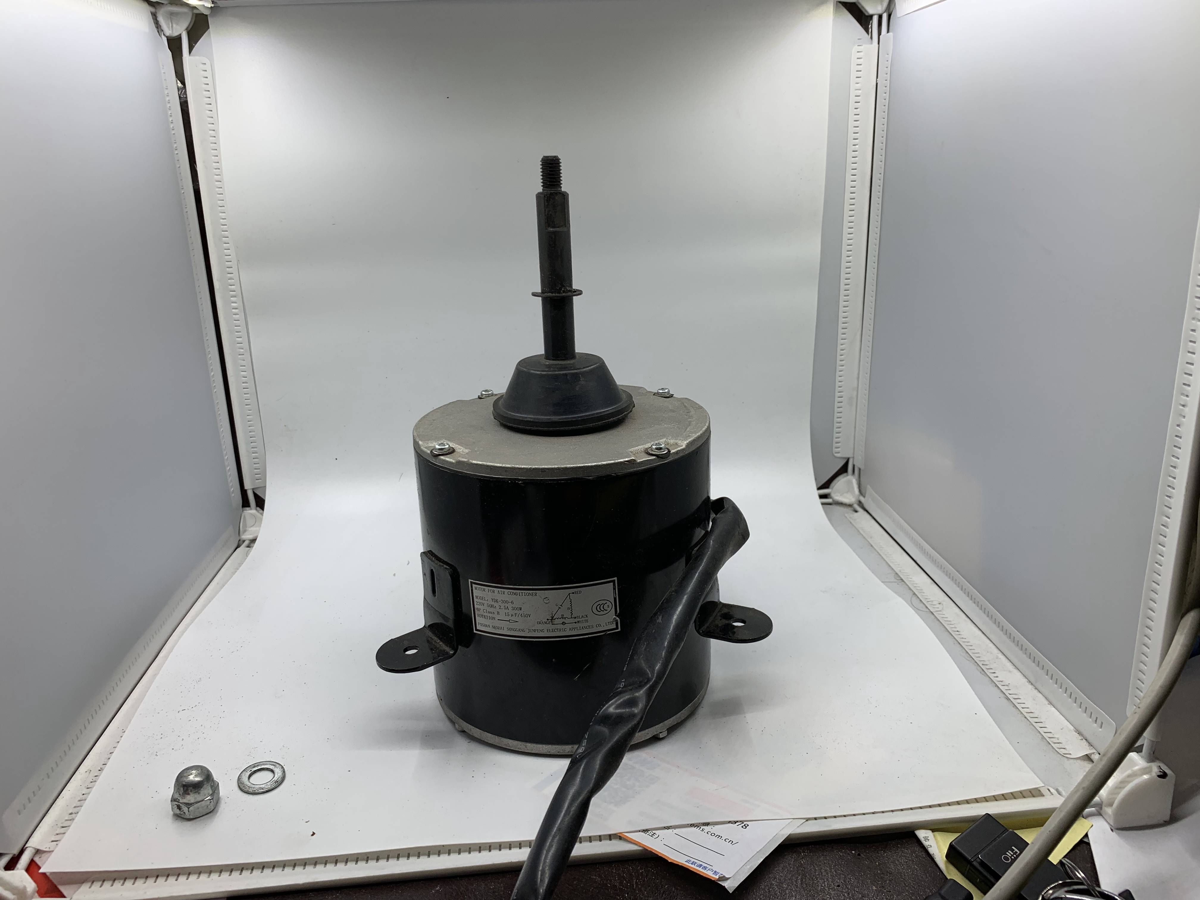 Midea YDK-300-6 three-legged air-conditioning outdoor motor fan motor universal YDK-250-6