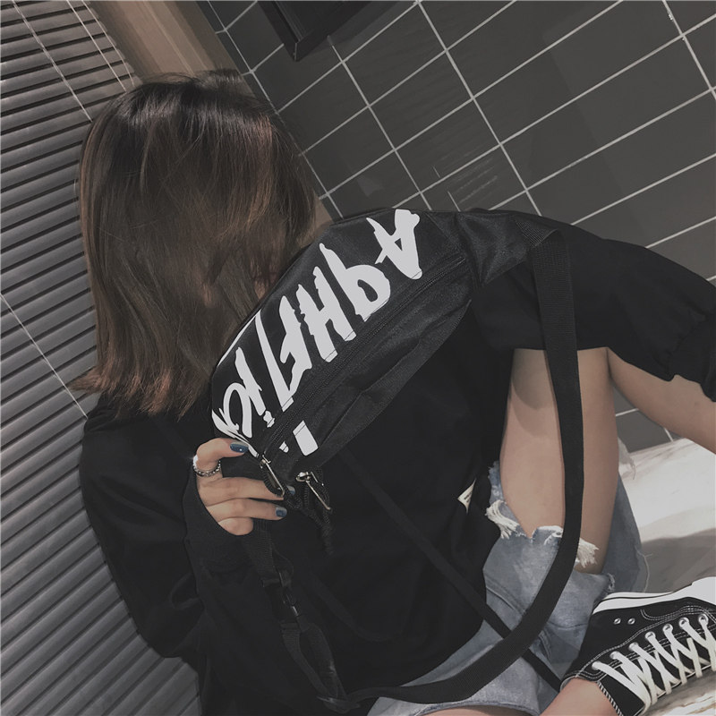 Ins chest bag female 2022 new Korean version of fashion all-match trendy pocket girl Messenger small bag honey bungee bag