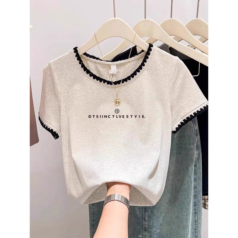 150kg Extra Large Size White and Gray Contrast-Edged Short-Sleeve T-Shirt for Women, Plus Size, Slimming, Hip-Covering, Versatile Top 150kg Extra Large Size White and Gray Contrast-Edged Short-Sleeve T-Shirt for Women, Plus Size, Slimming, Hip-Covering, Versatile Top