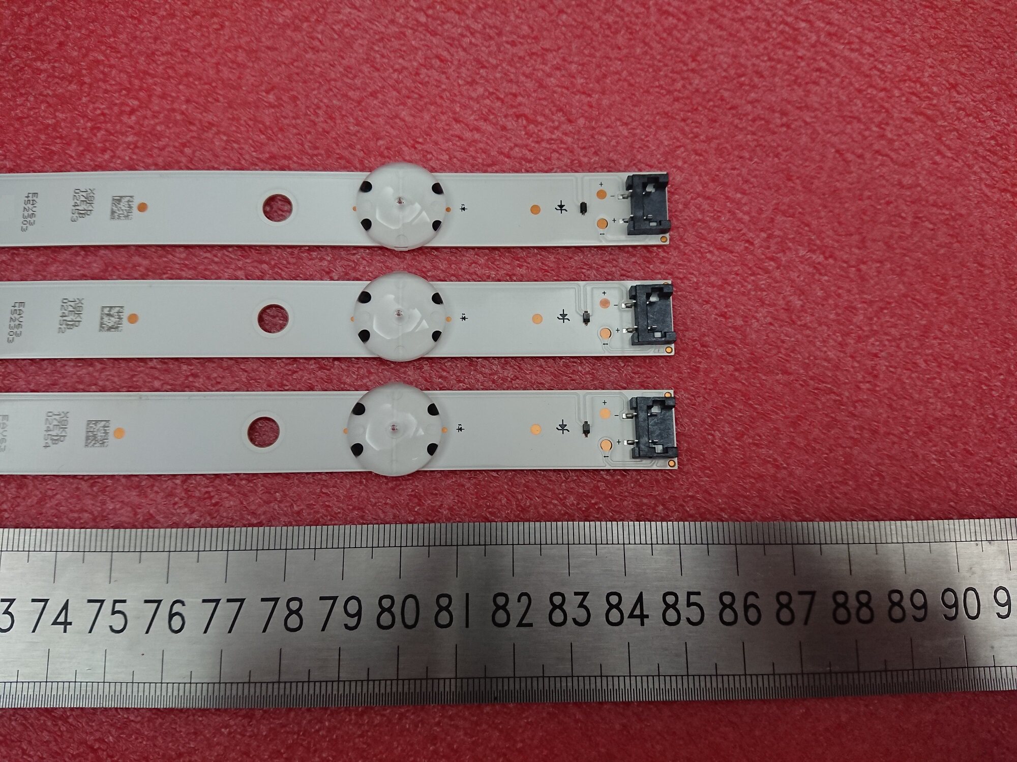 Brand new original dress 43 inch light bar EAV63452303 AUO3 bar price