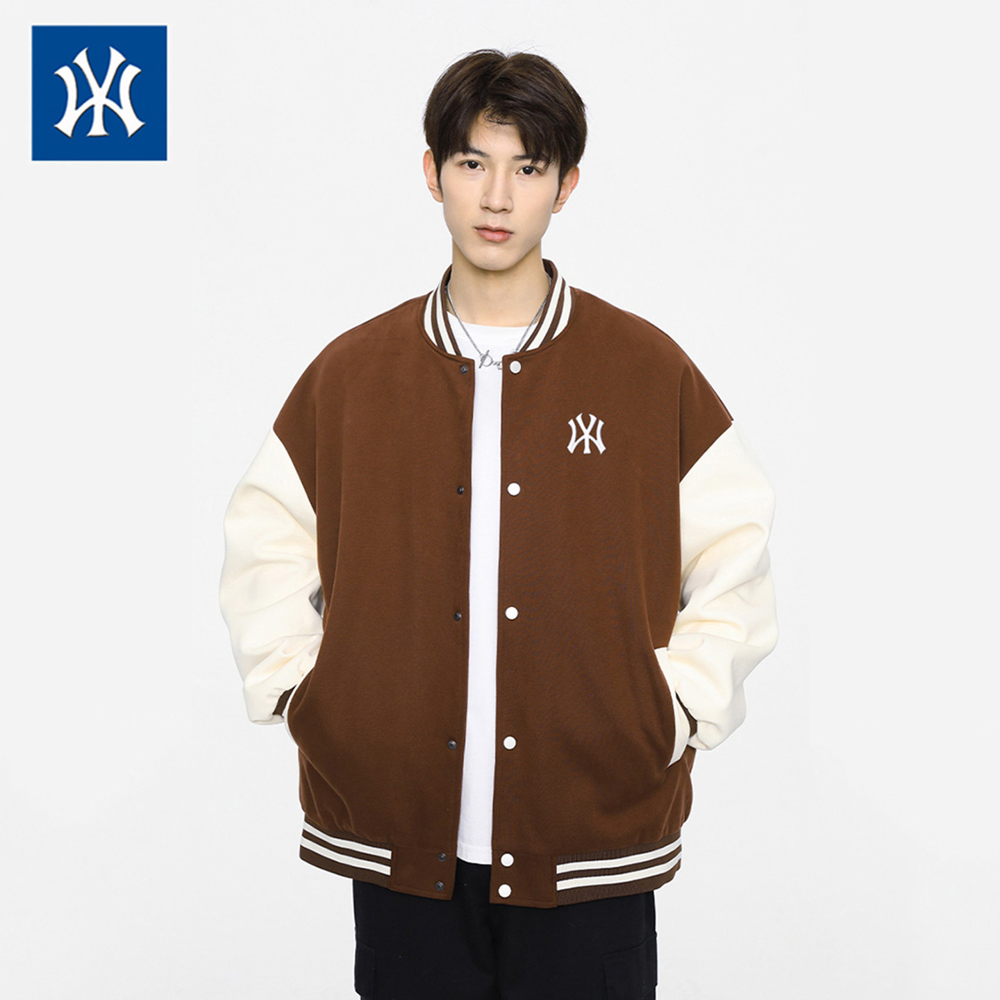 アウトレットブランドのメンズベースボールジャケット、2026年春の新作スタイル、アメリカンカジュアルジャケット、男女兼用のゆったりとした韓国風トップス。