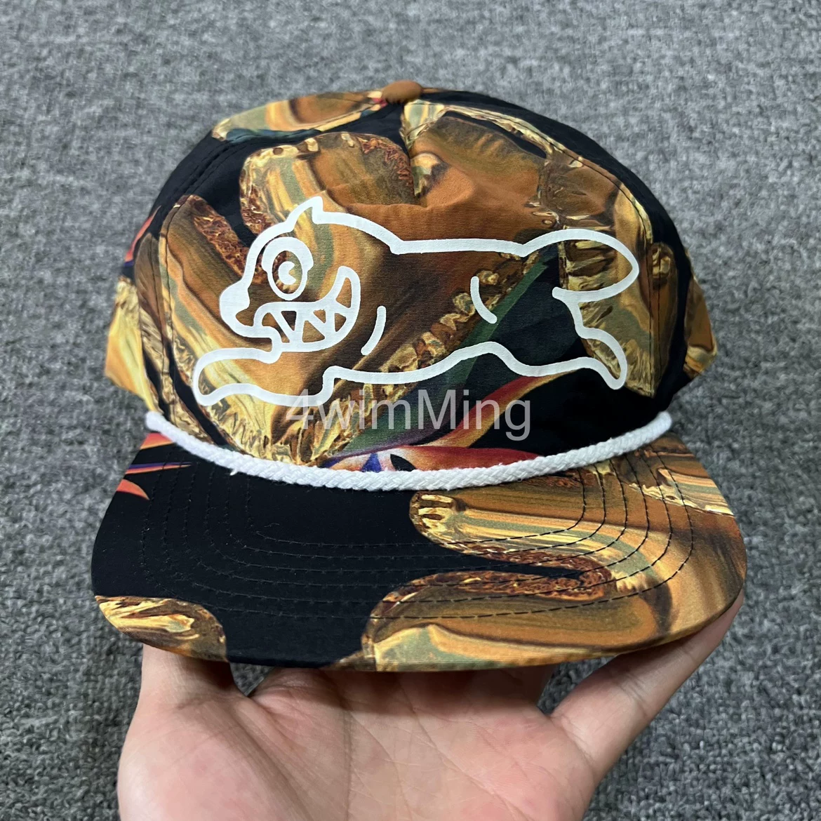 Кепка с плоским полем BBC ICECREAM Flying Dog Visor