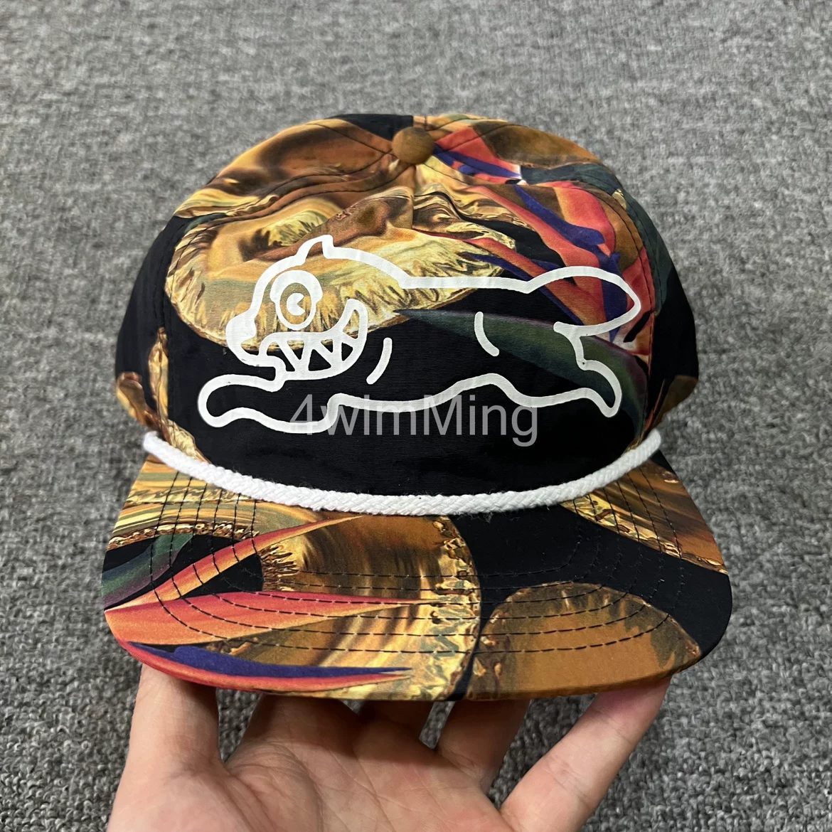 Кепка с плоским полем BBC ICECREAM Flying Dog Visor