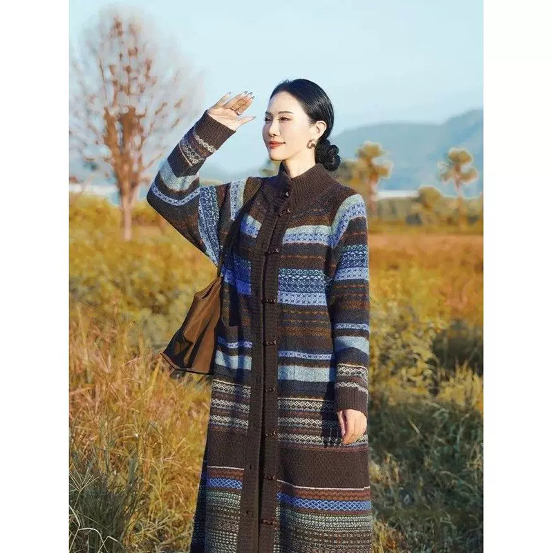 2026 Autumn and Winter New Retro Thickened Sweater Knitted Long Coat Women's Fashion Plus Size Over-The-Knee Long Skirt Cardigan 2026 Autumn and Winter New Retro Thickened Sweater Knitted Long Coat Women's Fashion Plus Size Over-The-Knee Long Skirt Cardigan