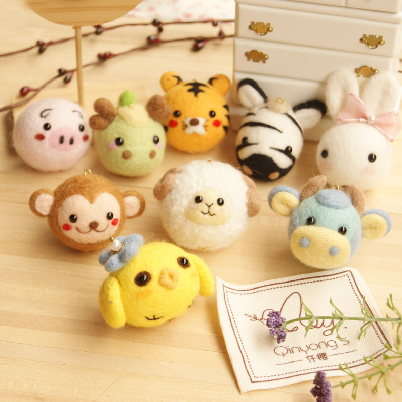 Guardian Shaw Cherry Wool felt poke poke material pack Handick diy mobile phone chain dust - resistant plug 12 zodiac