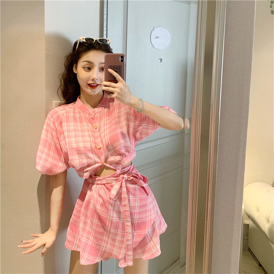 VK旗艦店 韓系格紋泡泡袖慵懶風露腰性感短袖洋裝