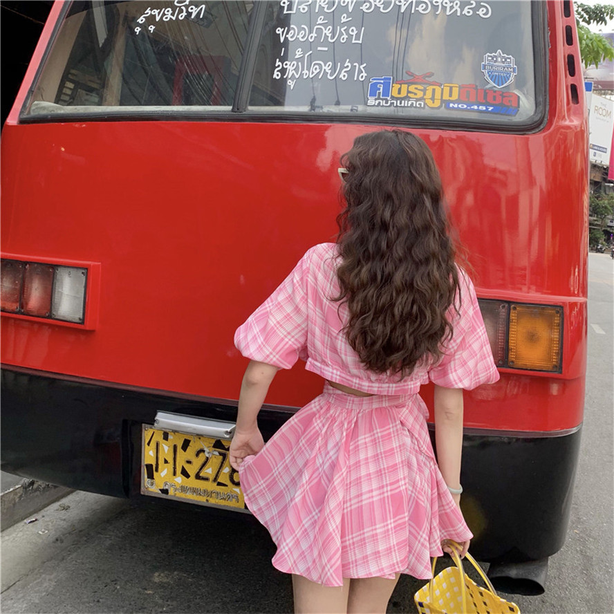 VK旗艦店 韓系格紋泡泡袖慵懶風露腰性感短袖洋裝