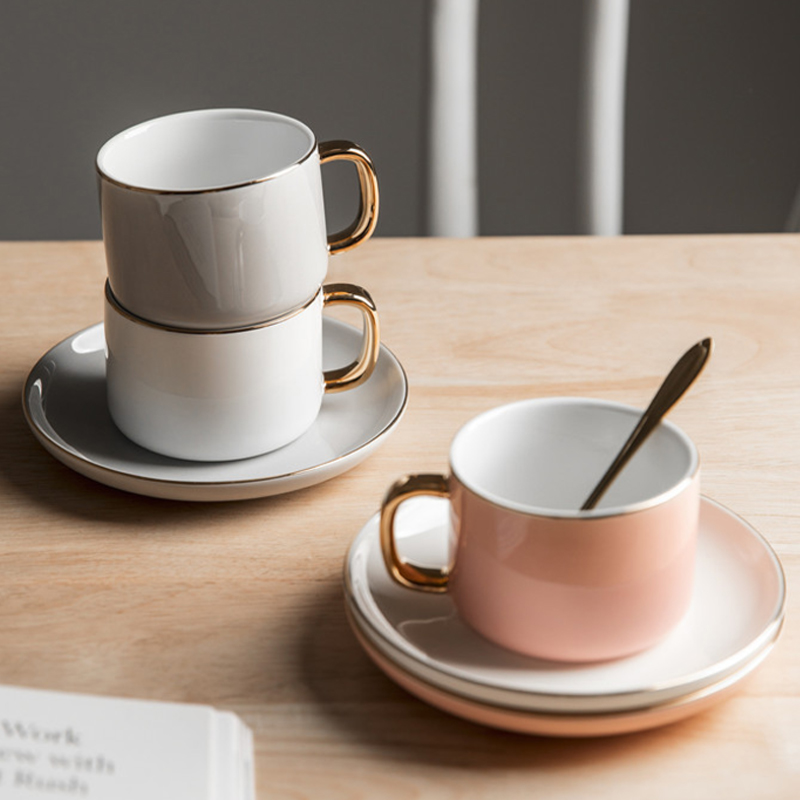 Web celebrity ins wind afternoon coffee cups and saucers European - style delicate small key-2 luxury ceramic tea set home picking cups