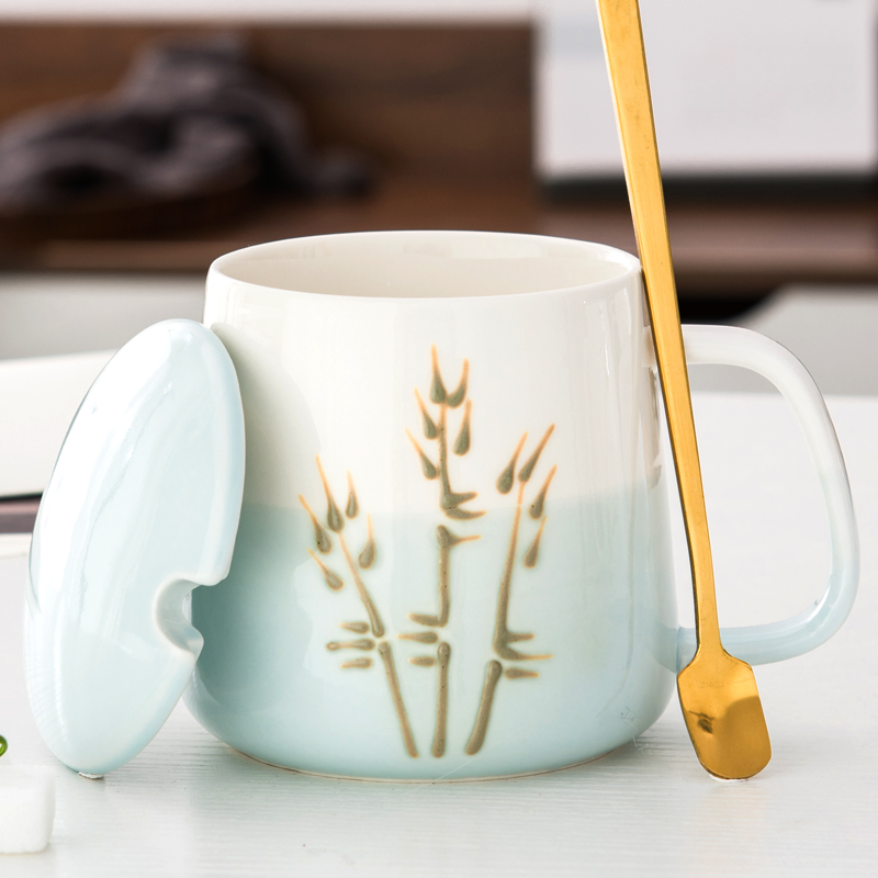 Creative hand - made anaglyph ceramic cup on glaze express girls household glass spoon keller of coffee cup with cover