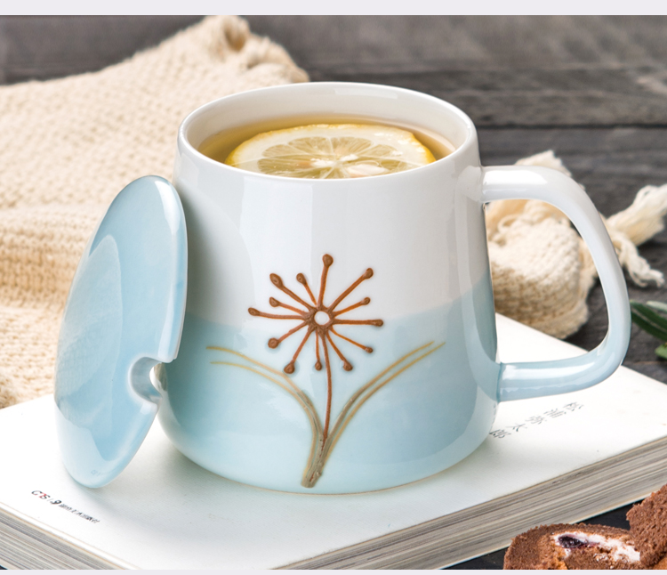 Creative hand - made anaglyph ceramic cup on glaze express girls household glass spoon keller of coffee cup with cover