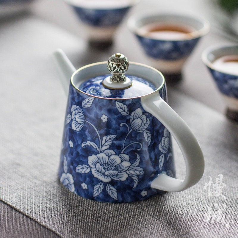 Blossom porcelain teapot ceramic kung fu tea pot Western pot retro kettle filter tea machine handheld pot