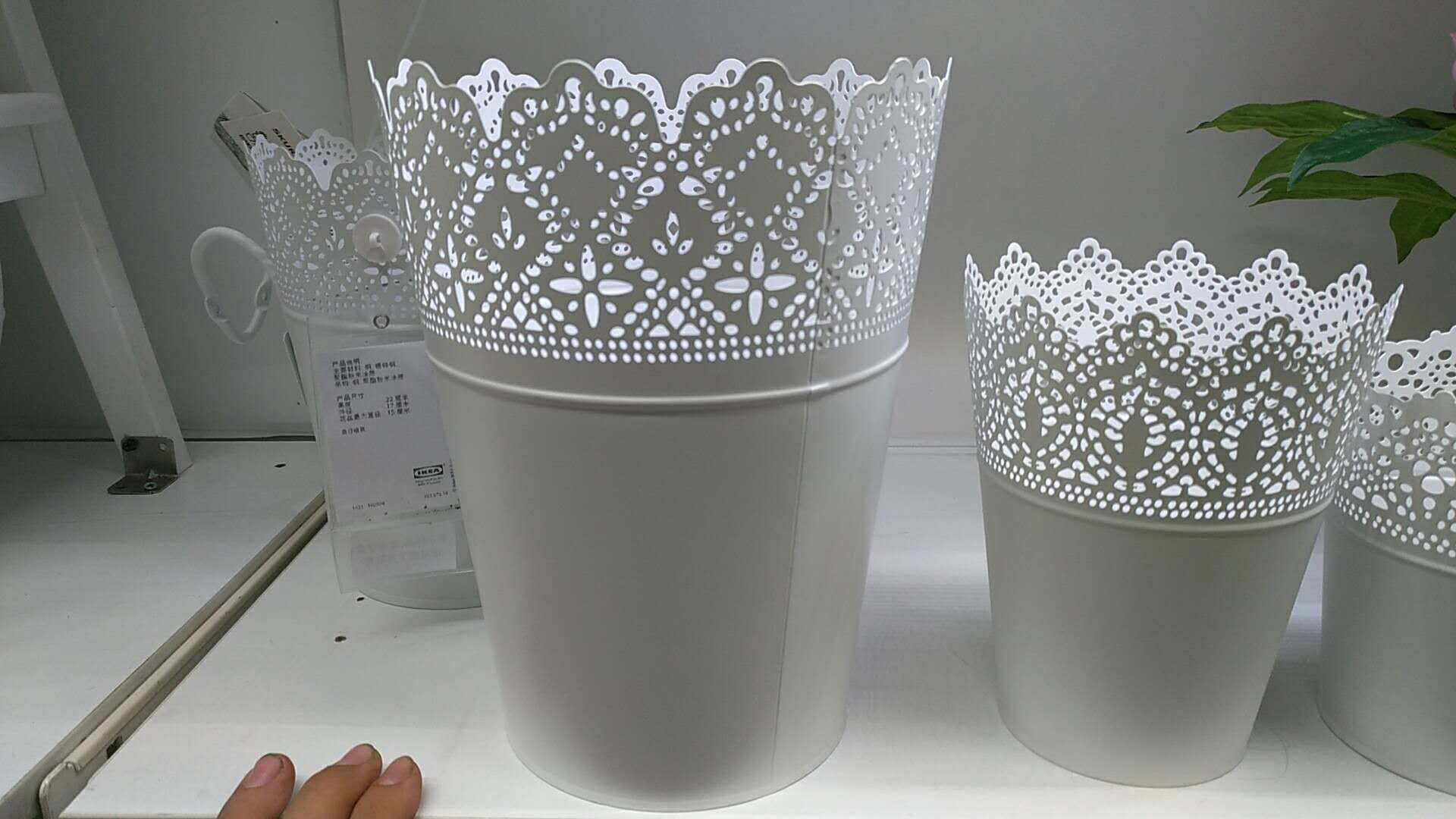 IKEA Kaka Tô Châu IKEA mua chậu hoa trang trí Skoura bình hoa màu xám trắng trong nhà ngoài trời mua trong nước - Vase / Bồn hoa & Kệ bình thủy tinh cắm hoa