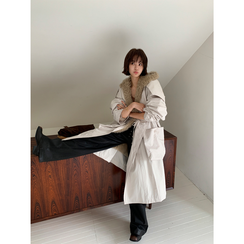 Aying Fur's "Winter Edinburgh" Hooded Long Coat Parka Wool Fur Jacket for Women in Winter Aying Fur's "Winter Edinburgh" Hooded Long Coat Parka Wool Fur Jacket for Women in Winter
