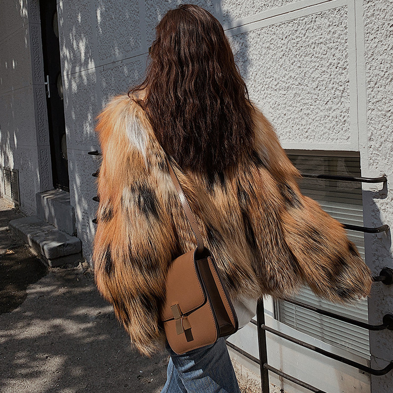 Aying 2019 new Finland imported whole leather rare red fox fur fur coat women's short fur coat
