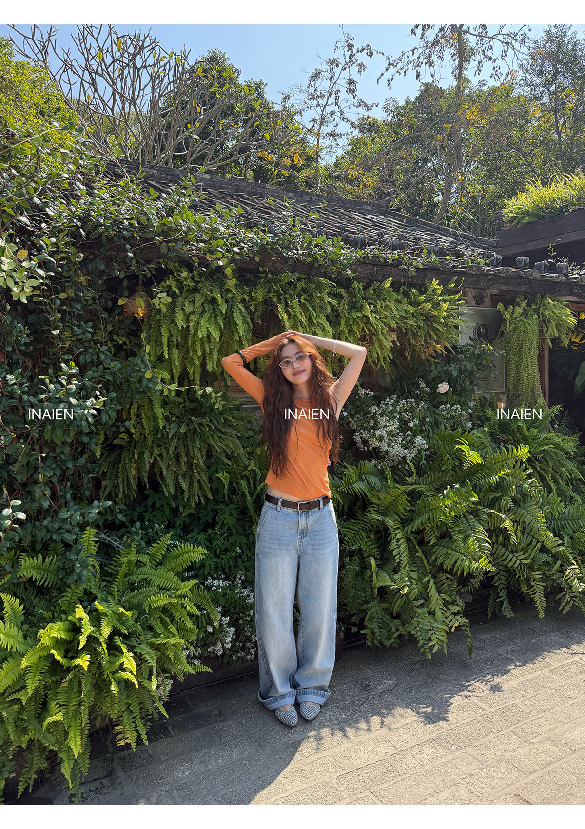 INAIEN笑笑家 стильные универсальные джинсы клеш с эффектом стирки