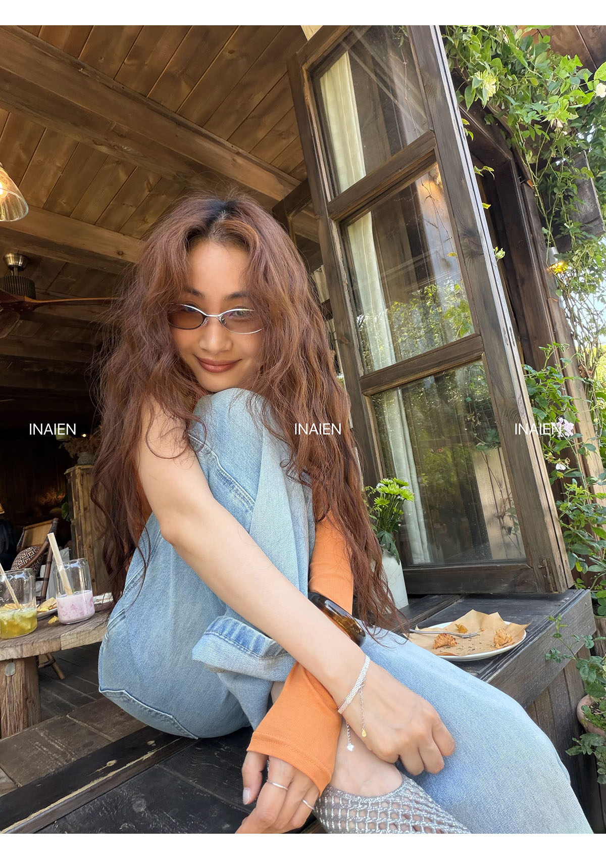 INAIEN笑笑家 стильные универсальные джинсы клеш с эффектом стирки