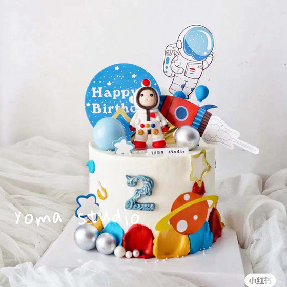 Baking cake decoration soft pottery astronaut cosmic planet rocket ship decoration interstellar theme birthday