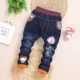 Quần denim trẻ em mùa đông chần bông kho báu quần tây giản dị cộng với quần nhung cô gái dày 1-6-12 tuổi quần áo be gái 10 tuổi