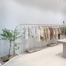 Clothing store hanger display rack floor-standing wall-mounted side-hanging clothes pole decoration design drawing womens clothing store shelves