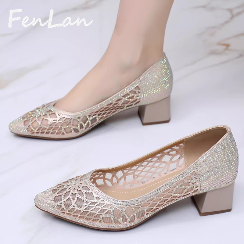 Rhinestone Hollow Mesh Sandals for Women, Thick Heel, Pointed Toe, Breathable Mom Shoes, Mid-Heel, Gold-Colored Single Shoes, Comfortable Wedding Shoes