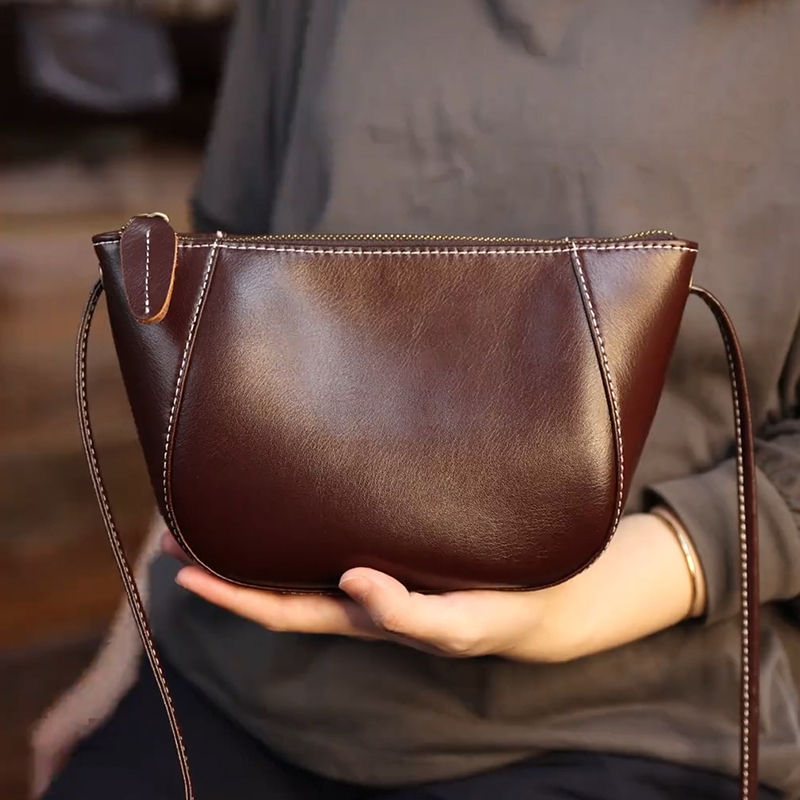 Wine-Colored Genuine Leather Small Crossbody Bag for Women, Summer 2025, Super Popular New Style, Shoulder Bag, Mobile Phone Small Soft Bag