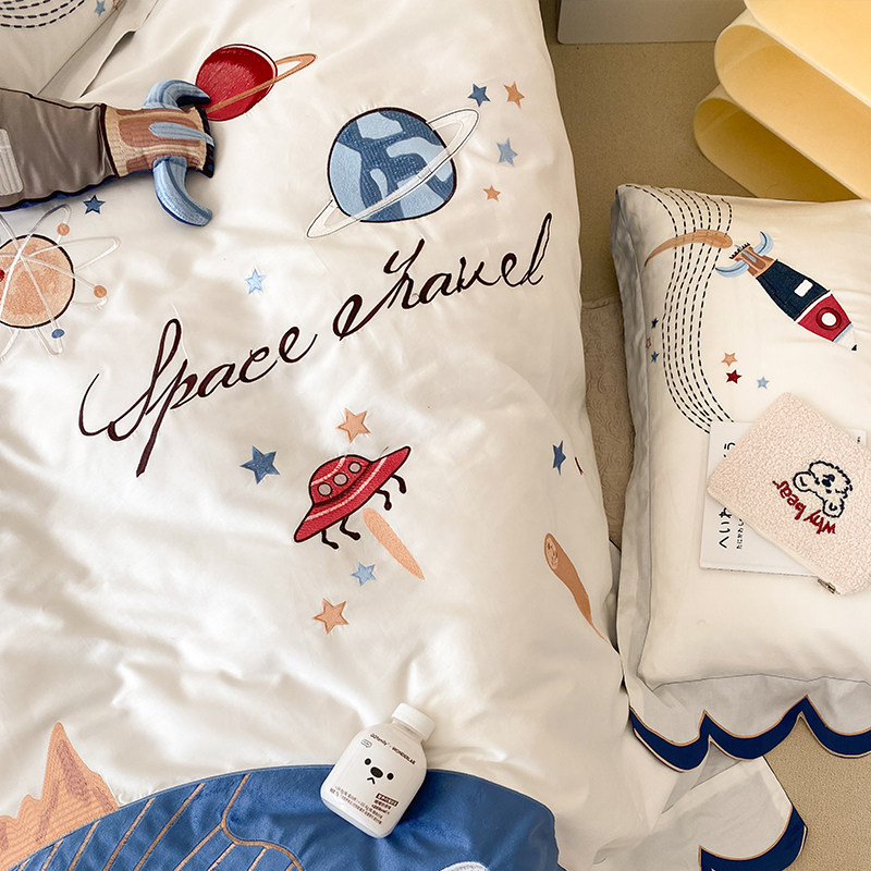 Комплект постельного белья из 100% хлопка с вышивкой для мальчиков, космическая тематика с ракетами, синий цвет, 4 предмета