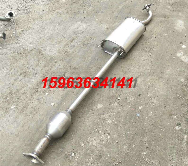 Suitable 09 09 10 11 11 12Toyota Hanranda exhaust pipe midsection 2 7 3 5 RMBthree catalytic converters