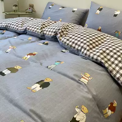 (Toyama Strawberry) Korean Bear Four Piece Cotton Pure Cotton Simple Nordic English quilt cover Sheets