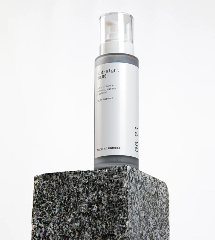 Spot Spanish Mid Night Activated Carbon Gentle Cleansing 100ml Deep Cleansing, Soothing and Clearing Pores