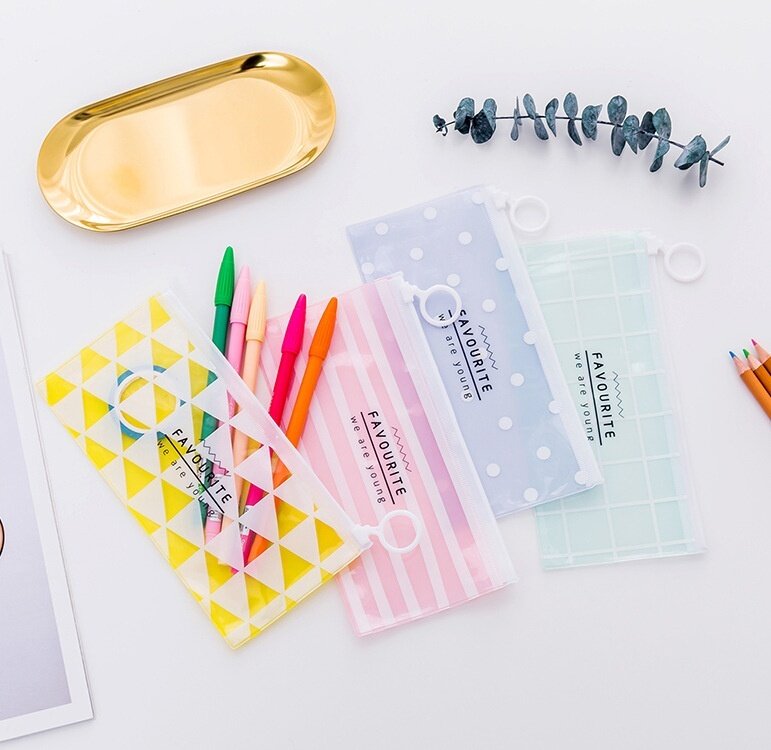 Cute small fresh ring flat pull bag Korean stationery student small storage pen bag Translucent pen bag handbag