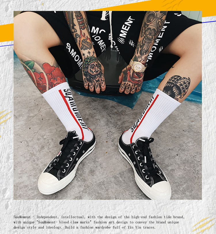 Chữ SUAMOMENT LOGO nam và nữ vớ đường phố châu Âu và Mỹ in hip hop thủy triều thương hiệu vớ bóng rổ trong vớ vớ cổ cao