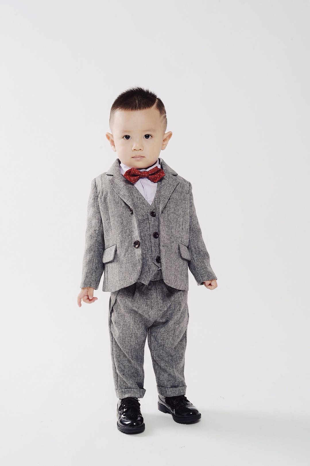 Đặc biệt bé bé tuổi ngắn tay áo đầm bé trai phù hợp với bé quần áo sinh nhật bé trai mùa xuân và mùa thu phù hợp với thủy triều bộ vest hàn quốc cho bé