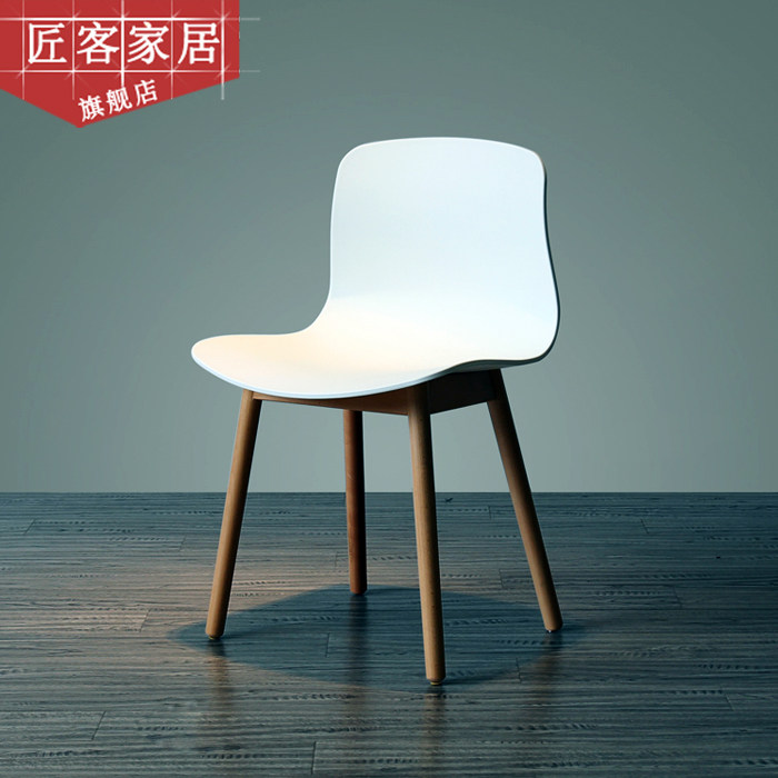 Nordic Dining Chair Creativity Brief Solid Wood Casual Chair Small Family Style Personality Dining Chair Backrest Chair Coffee Chair Fashion Chair