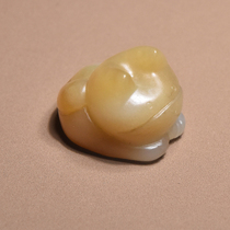 I was shocked by the dialect quality Hetian jade wearable grade Xinjiang oily delicate and powdered sugar kitten pendant A8