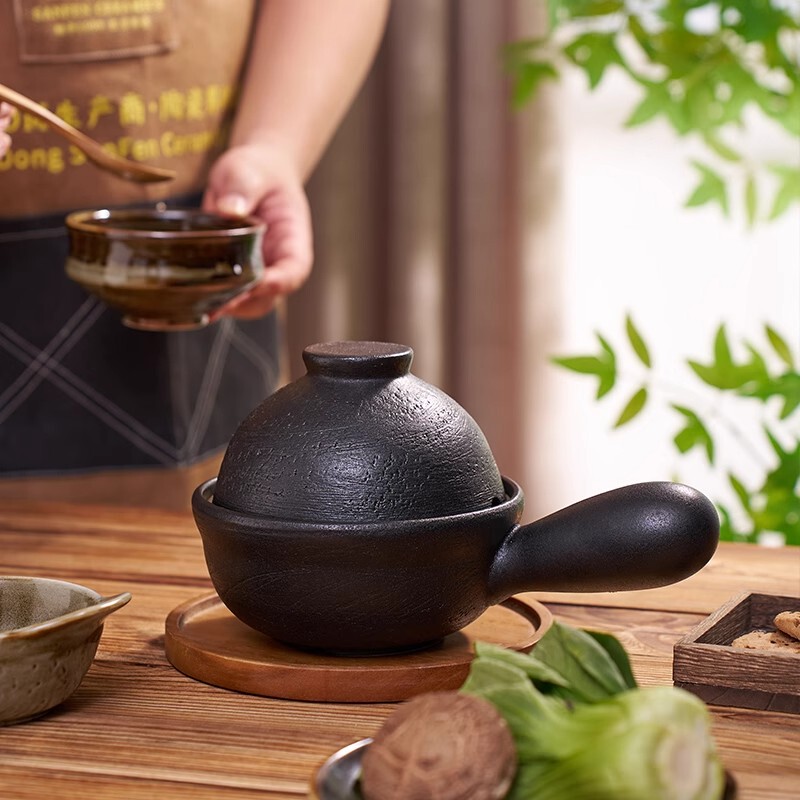Japanese Single-Serving Small Clay Pot for Home Use, High-Temperature Resistant, Non-Cracking, Suitable for Soup, Side Dishes, Claypot Rice, Instant Noodles, Open Flame Clay Pot