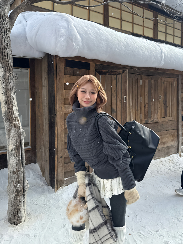 Zhl Studio Women's Turtleneck Sweater for Autumn and Winter, Two-Piece Set with Detachable Scarf, Stylish Knit Top