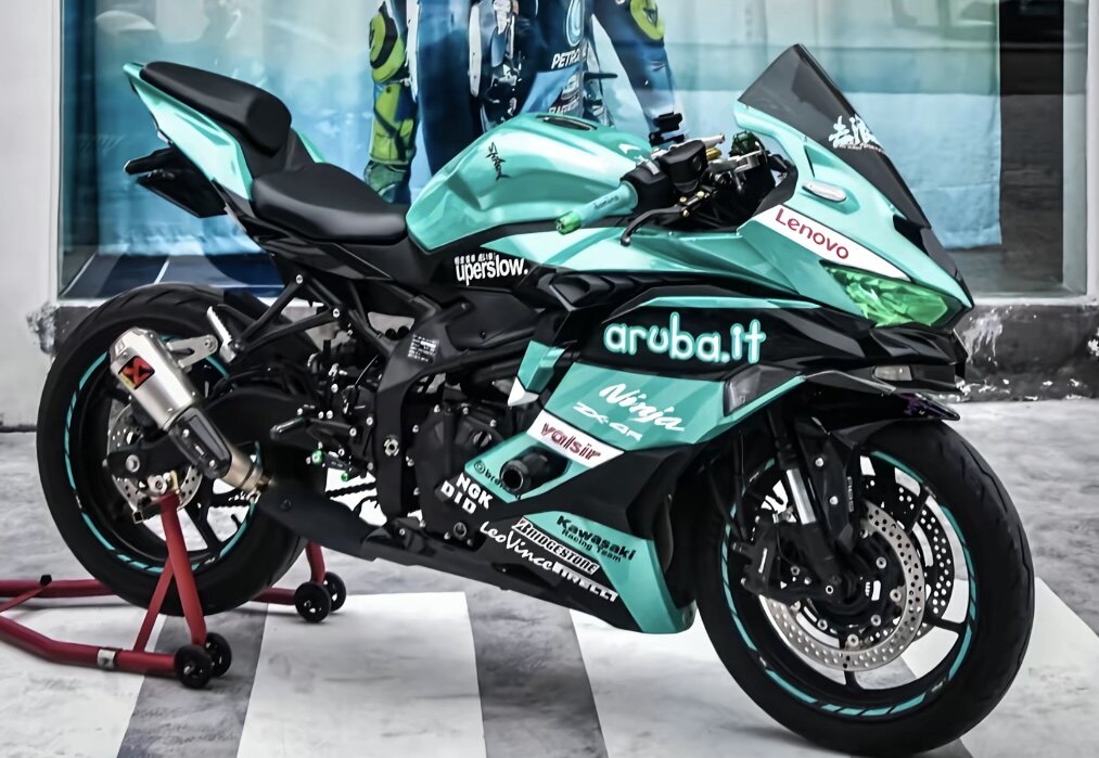 Kawasaki zx-4r/zx-4rr/zx25r 19-24 full fairing kit: transform your