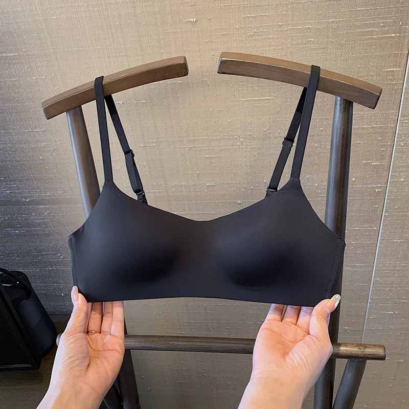 Underwear, supporting push up bra, thin comfortable wireless bra